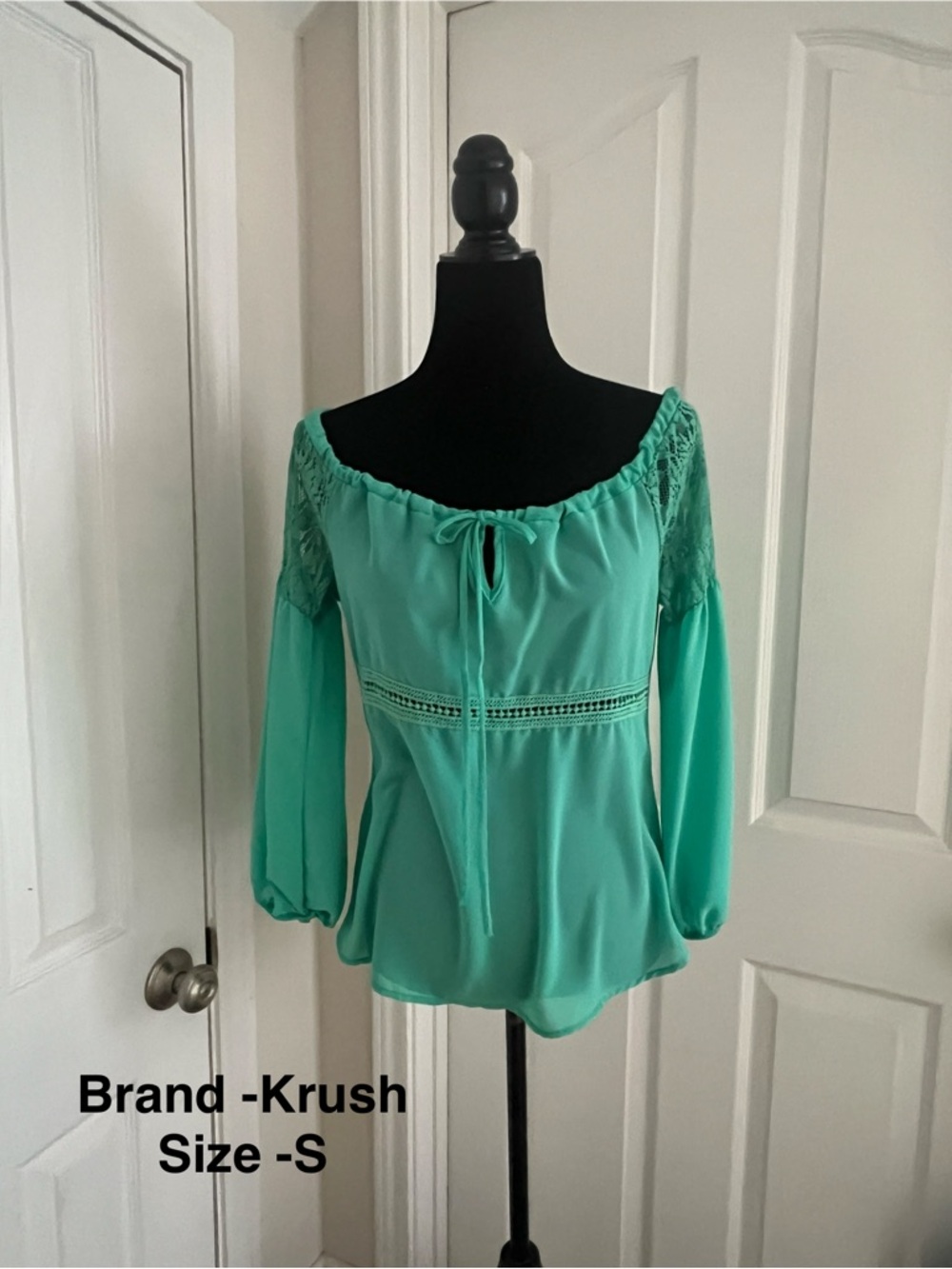 Krush Women's Mint Green Lace-Trim Off-Shoulder Top